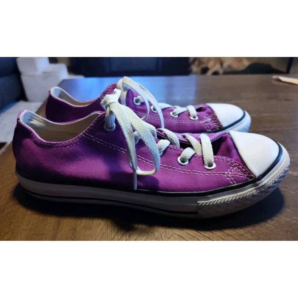CONVERSE All Star Fuchsia Girls Size 3 Canvas Low Tennis Sneaker